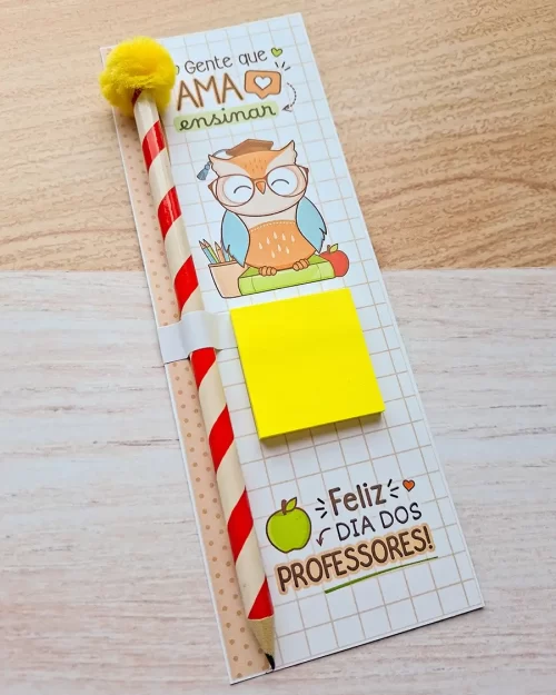 Card Lápis com Pompom e Notas Adesivas - Dia dos Professores